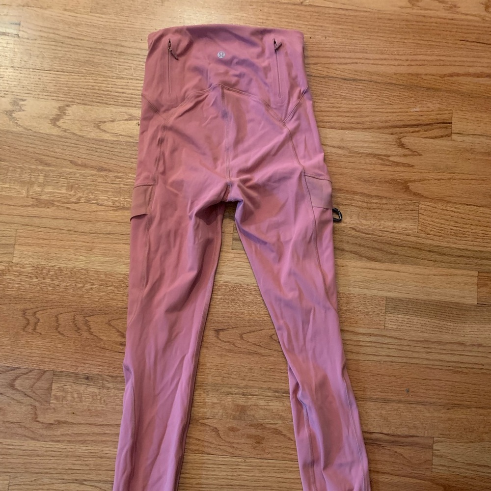 LuluLemon “28 high waste leggings EUC size 2